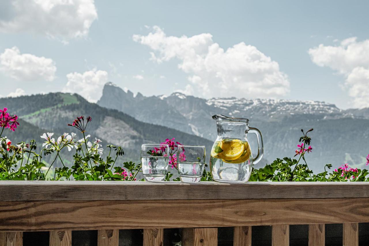 B&B - Hotel Ciasa Rue Blanch San Cassiano  Kültér fotó