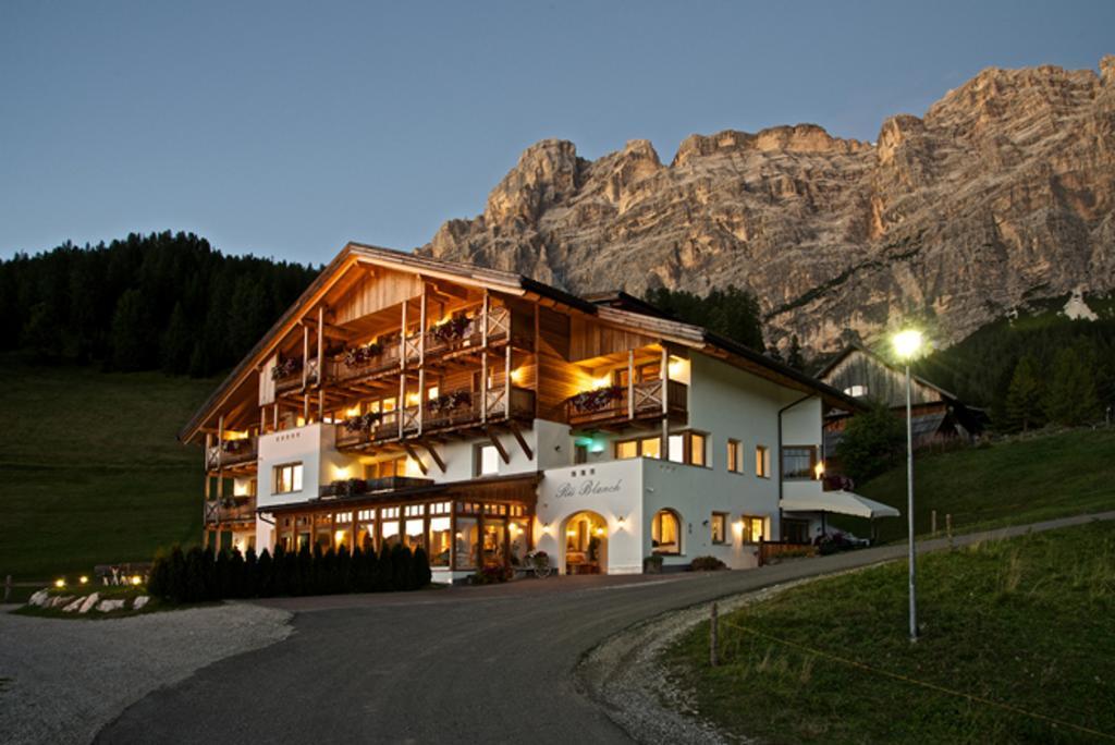 B&B - Hotel Ciasa Rue Blanch San Cassiano  Kültér fotó