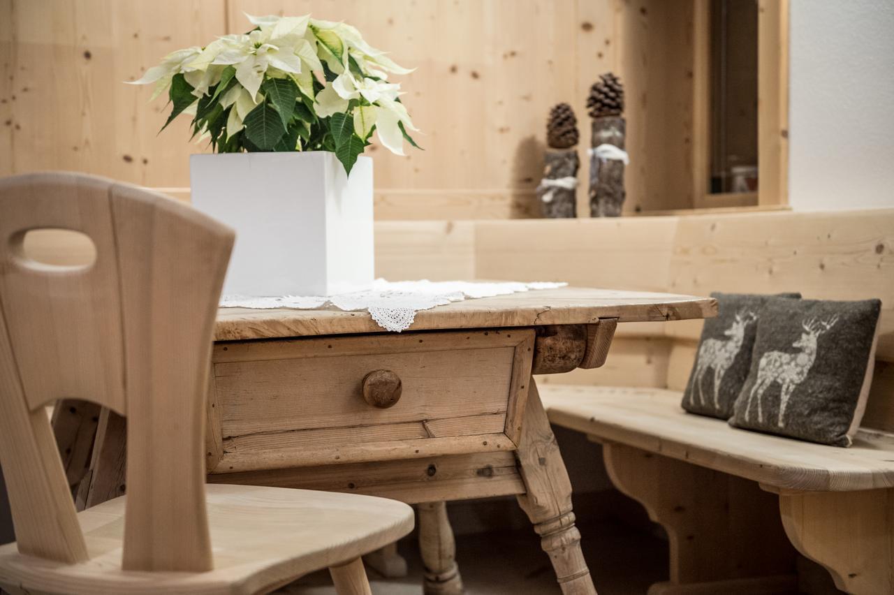 B&B - Hotel Ciasa Rue Blanch San Cassiano  Kültér fotó